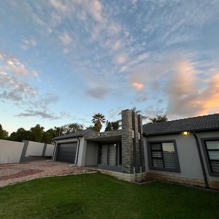 The Benjamin Accomodation Edenvale Luaran gambar