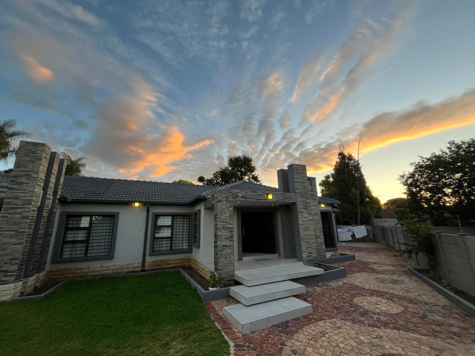 The Benjamin Accomodation Edenvale Luaran gambar