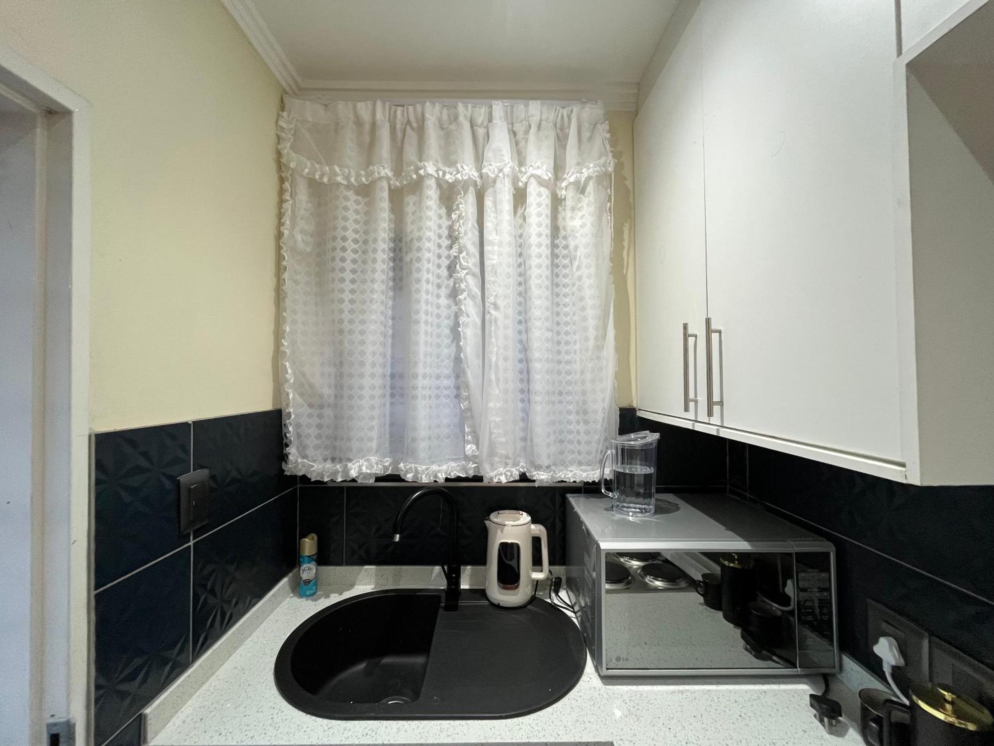 The Benjamin Accomodation Edenvale Luaran gambar